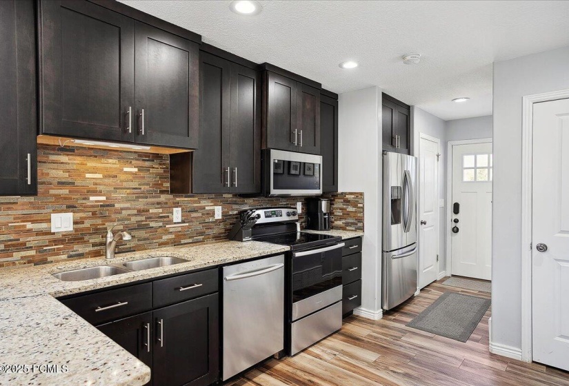 10-Kitchen