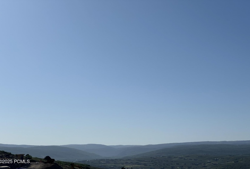 21_Big-Sky-Views-_1800x1200_4244269