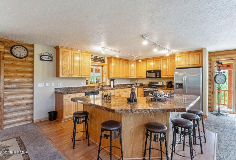 8 - 10758 Tanglewood Dr