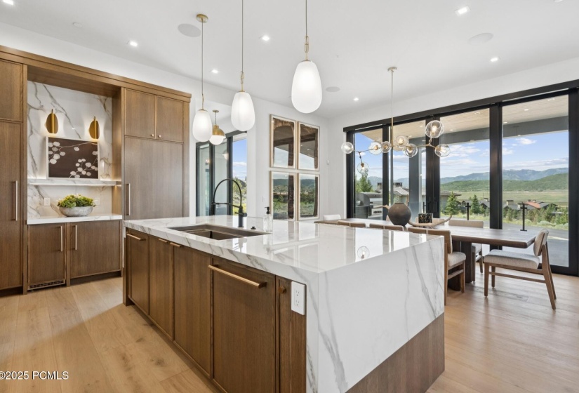 24_Kitchen_1800x1200_4245219