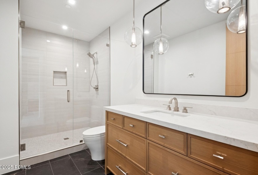 46_Bathroom_1800x1200_4245176