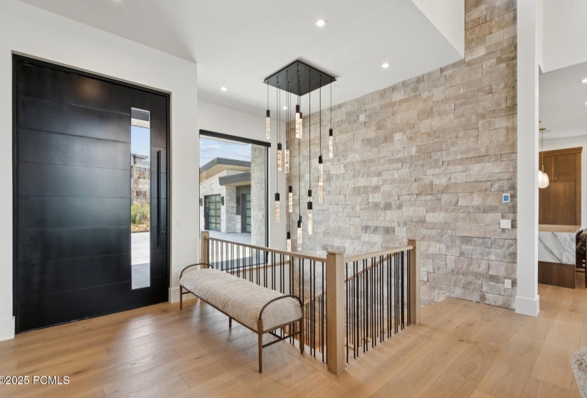 5_Entryway_1800x1200_4245214