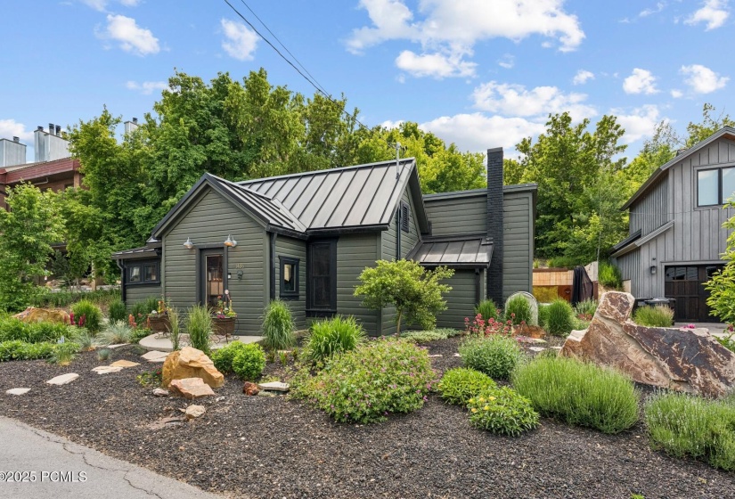 0_Exterior_1800x1200_4246020