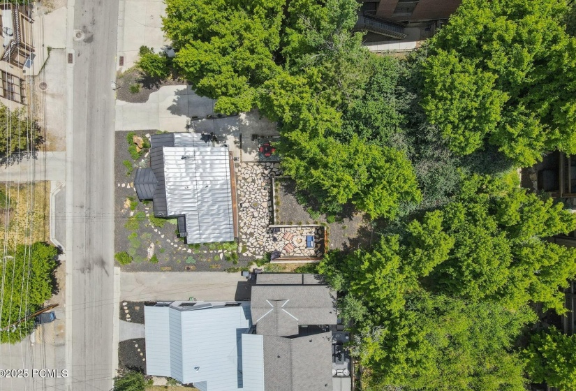 6_Aerial_1800x1200_4245914