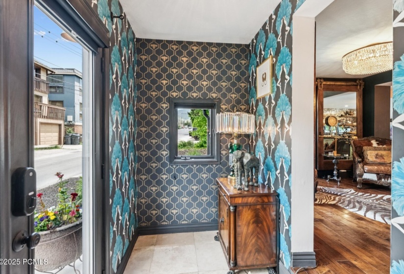 7_Entryway_1800x1200_4245918