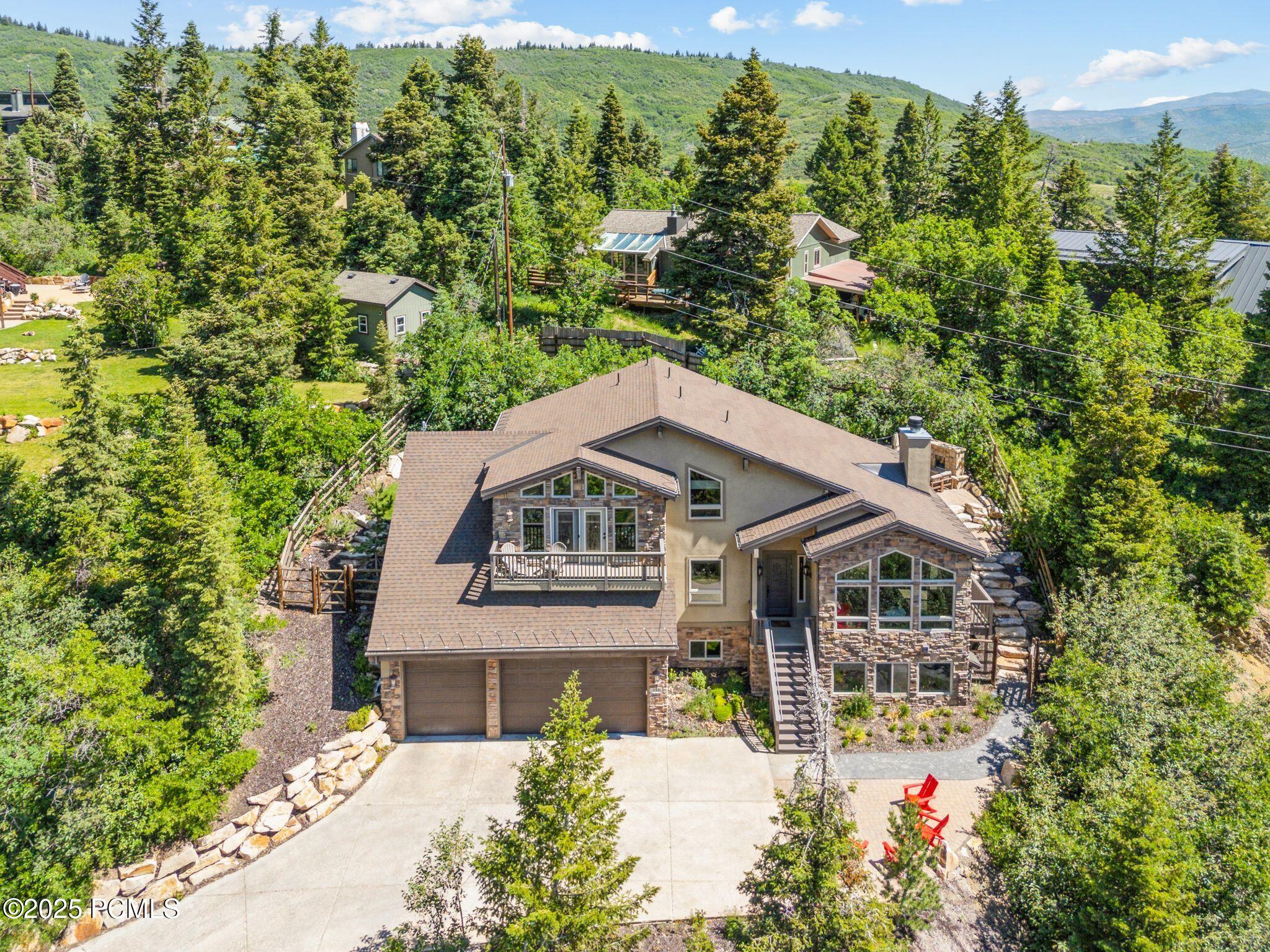 535 Crestview Dr_Drone002