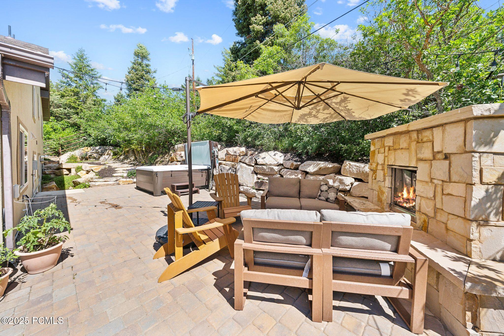 535 Crestview Dr_HDR040