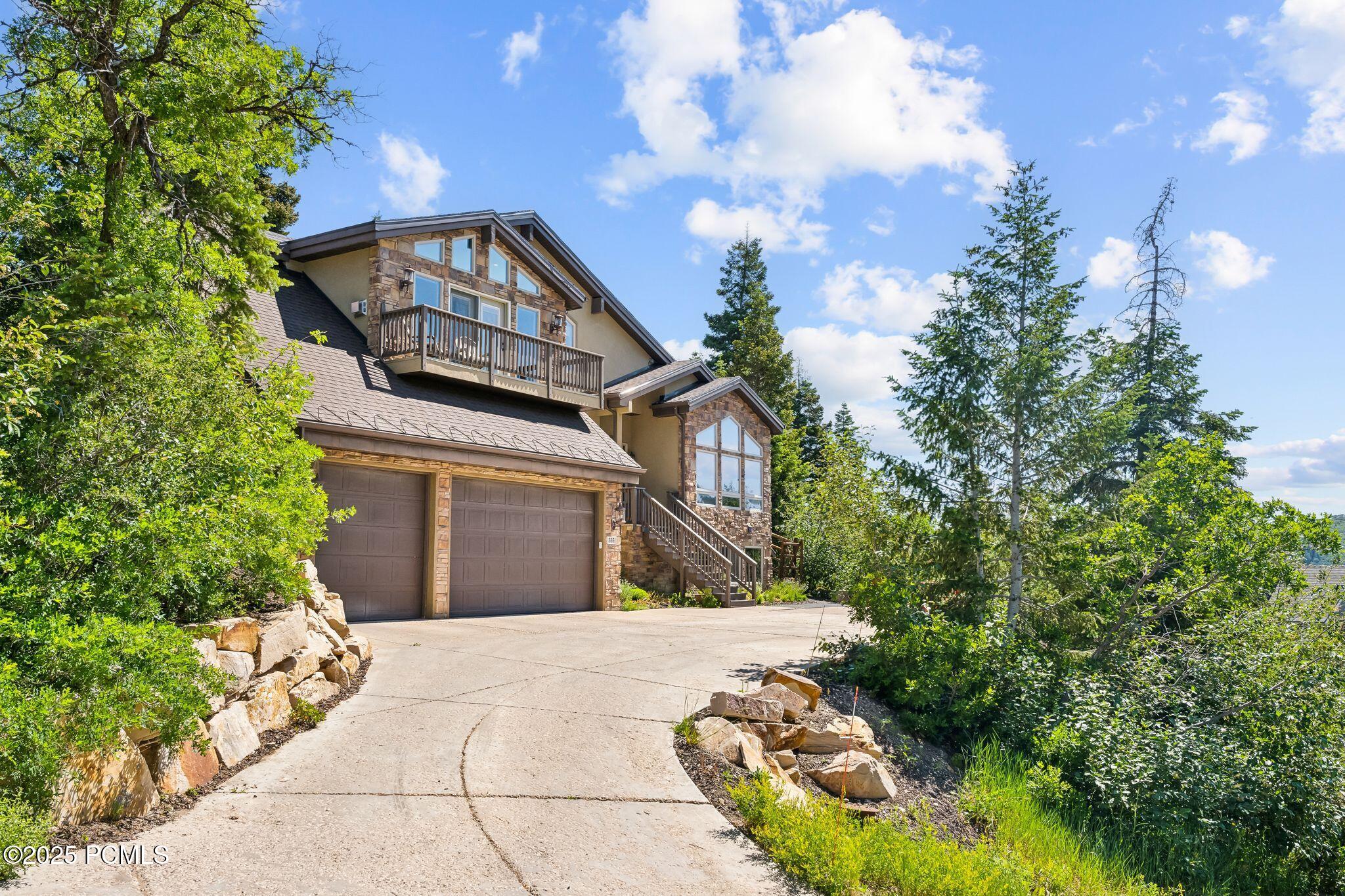 535 Crestview Dr_HDR045