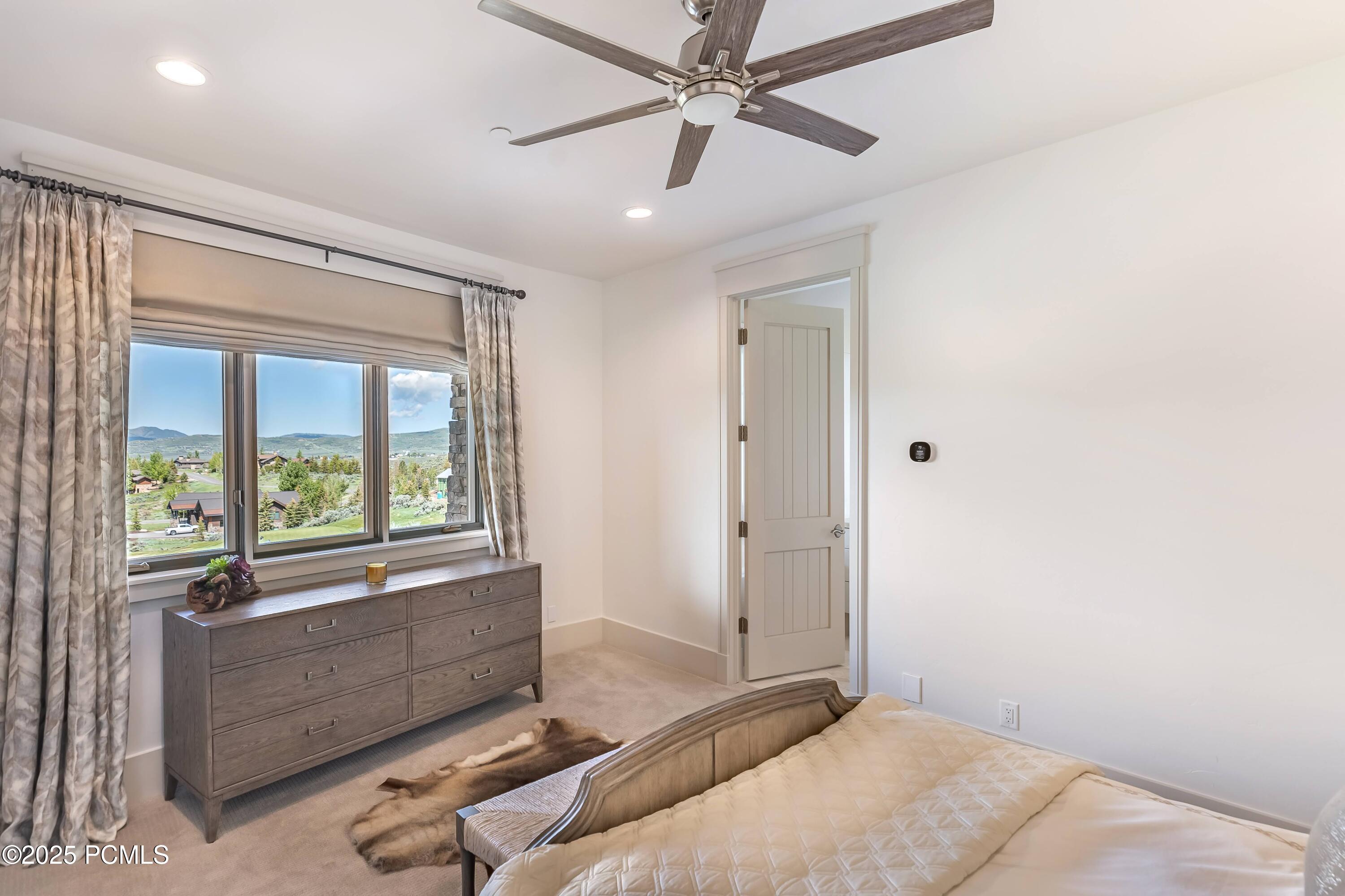 25 Promontory