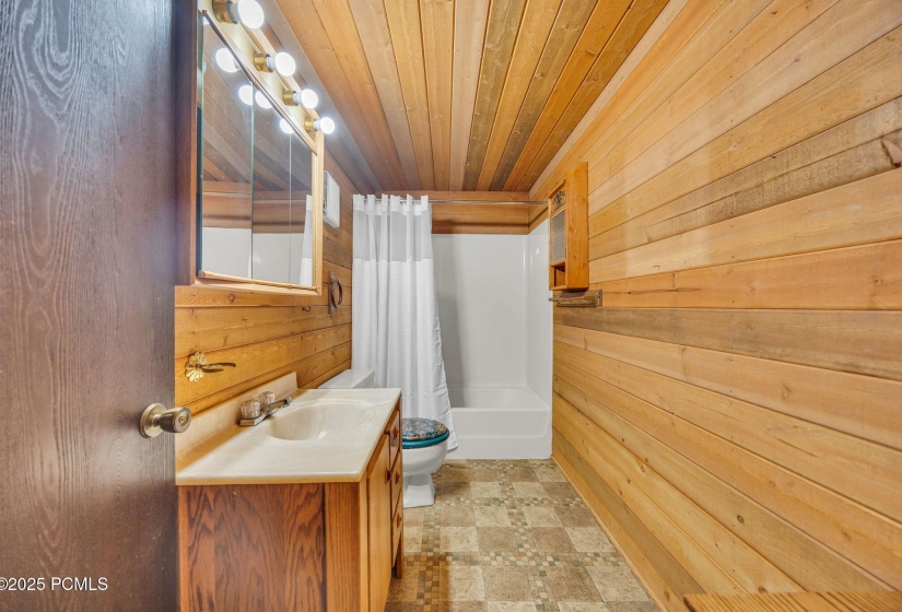 32-web-or-mls-1456-e-weber-wild-rd