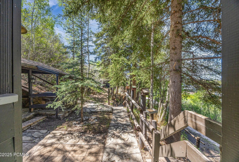 50-web-or-mls-1456-e-weber-wild-rd
