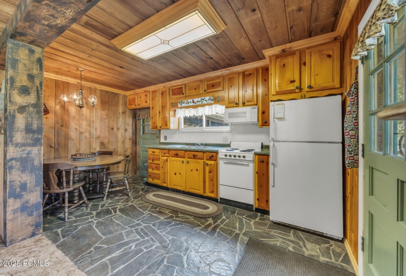 23-web-or-mls-1456-e-weber-wild-rd