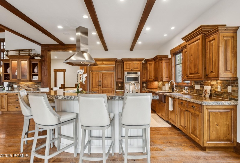 25_Kitchen_1800x1200_4249641