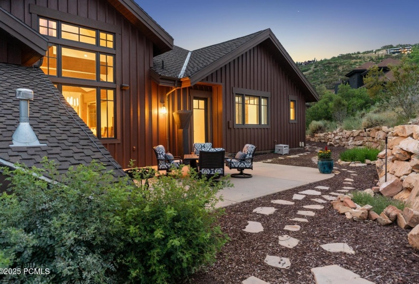 95_Patio_1800x1200_4249592