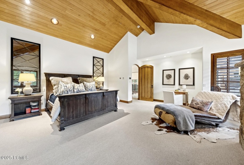 26_Bedroom_1800x1200_4249449