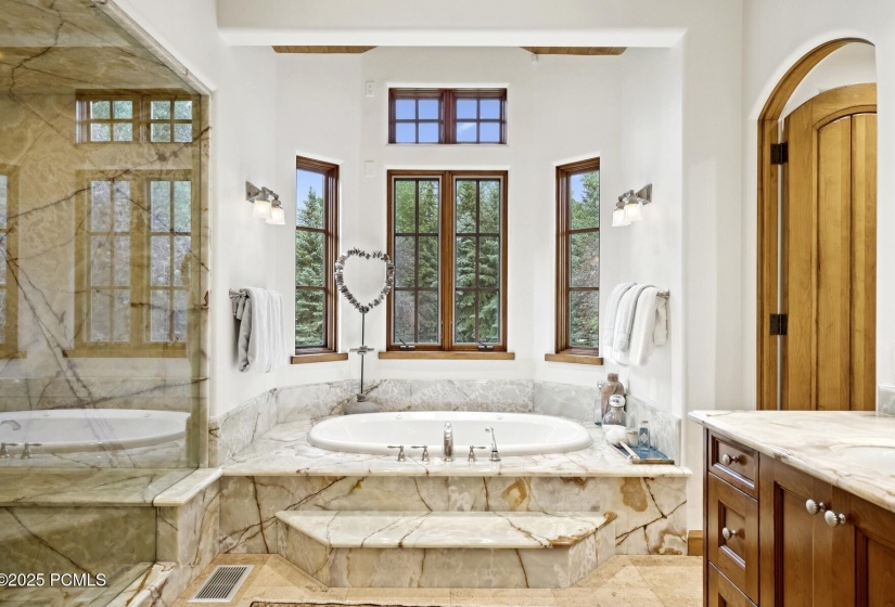 27_Bathroom_1800x1200_4249448