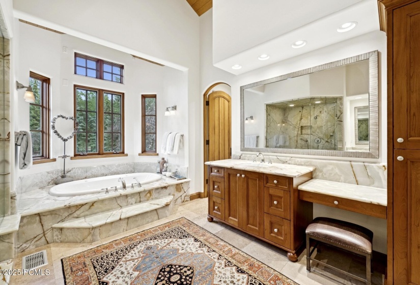 28_Bathroom_1800x1200_4249450