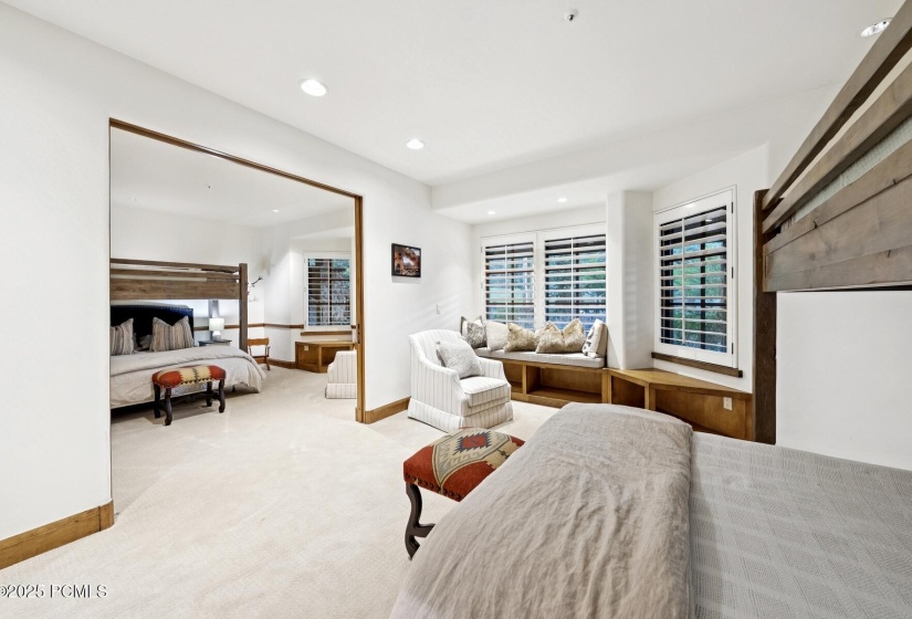 62_Bedroom_1800x1200_4249500