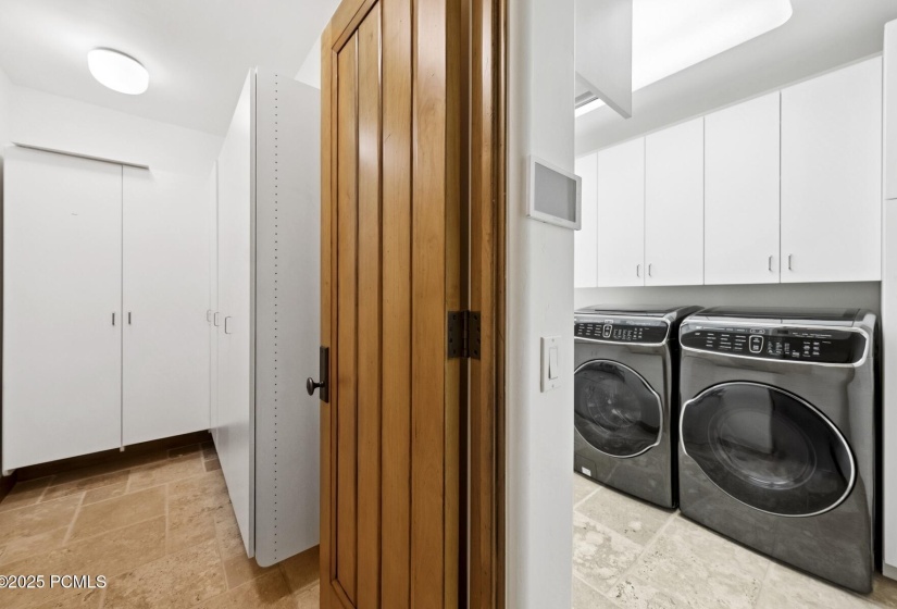 65_Laundry_1800x1200_4249503