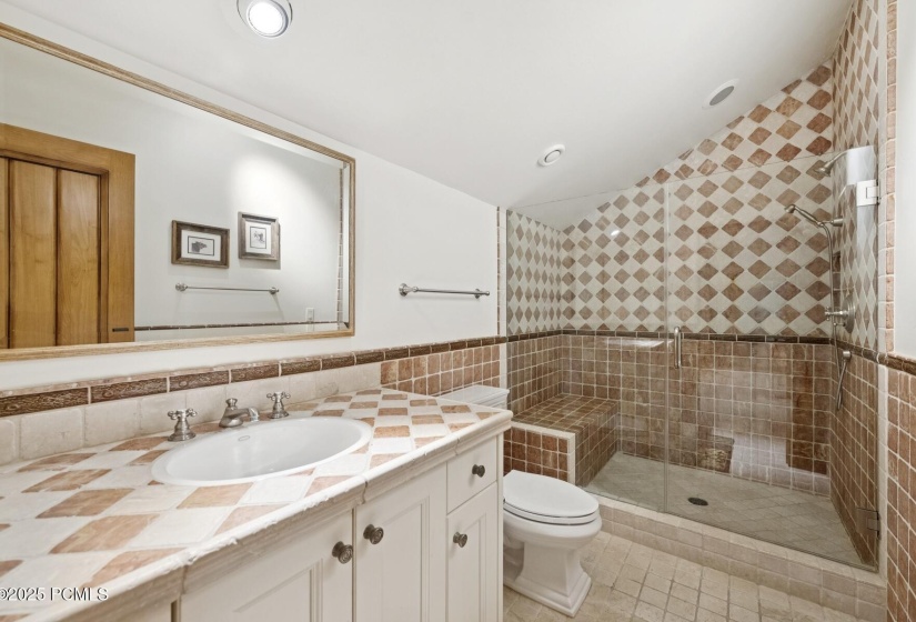 80_Bathroom_1800x1200_4249519