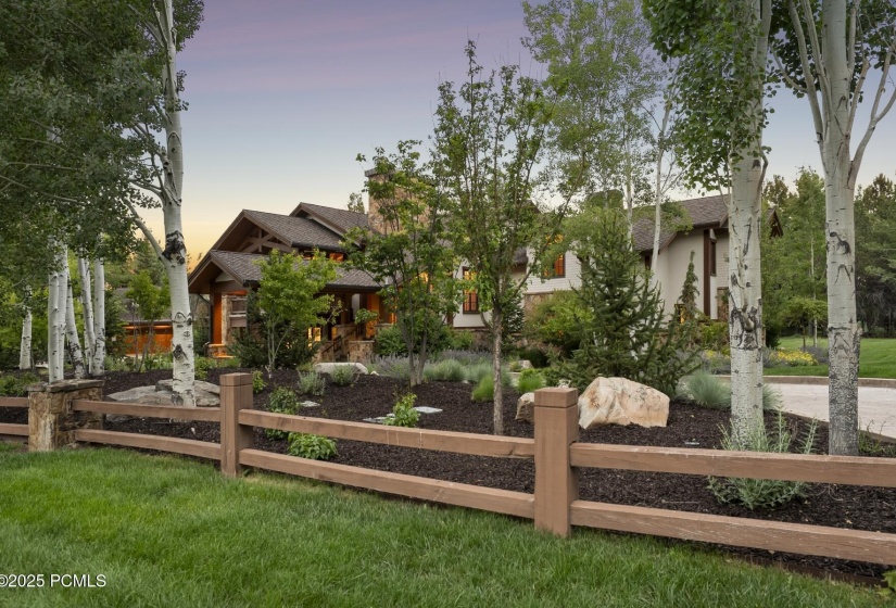 92_Exterior_1800x1200_4249531