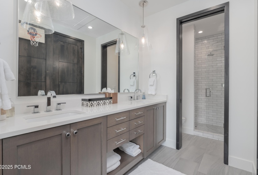 33-Summit Media_7710 Caddis Dr