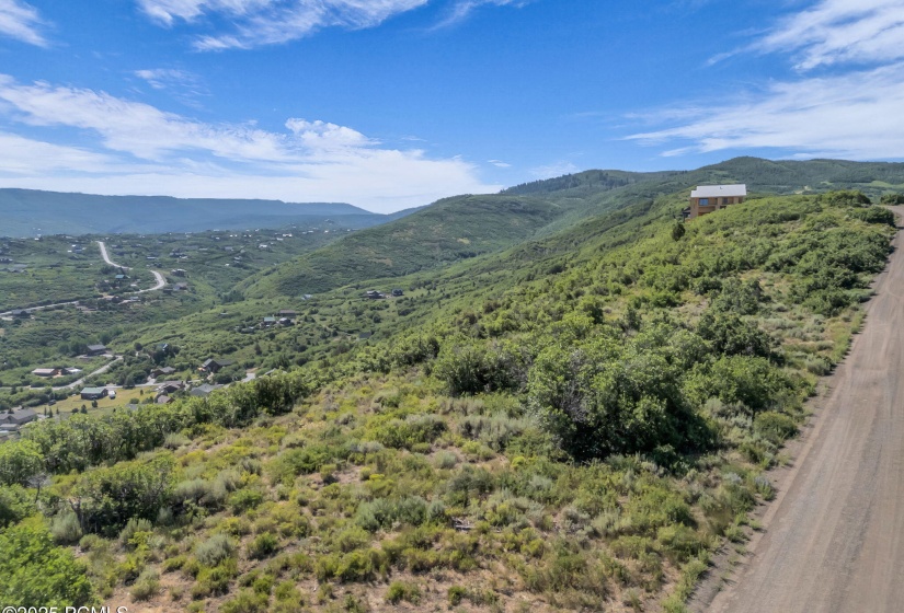 3-web-or-mls-1819-ridgeline-dr