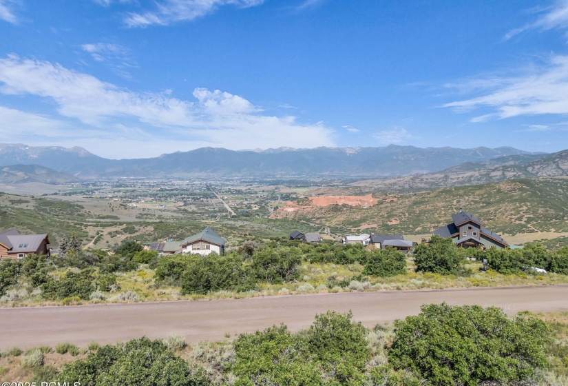 6-web-or-mls-1819-ridgeline-dr