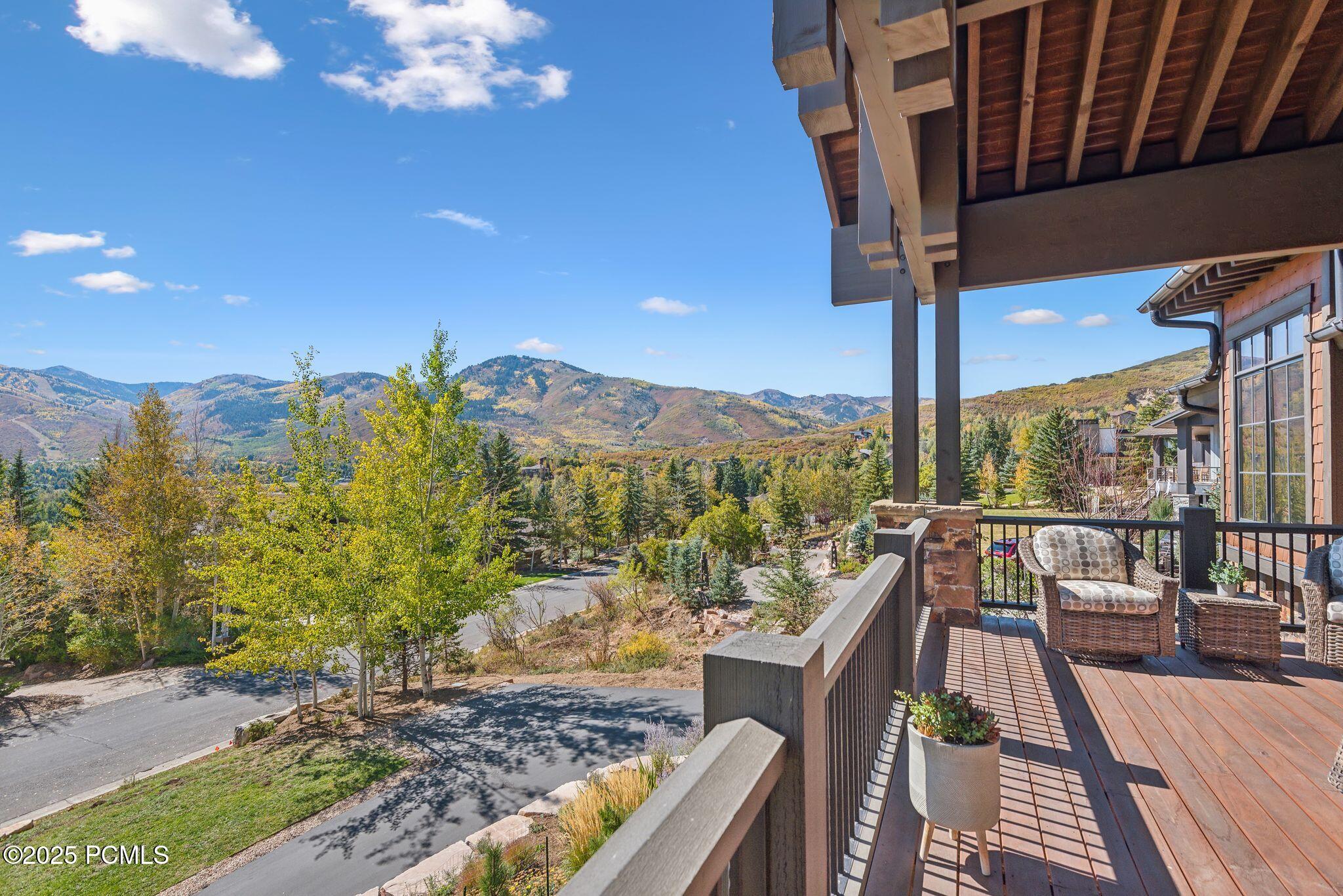 28_3308 American Saddler Drive Park City