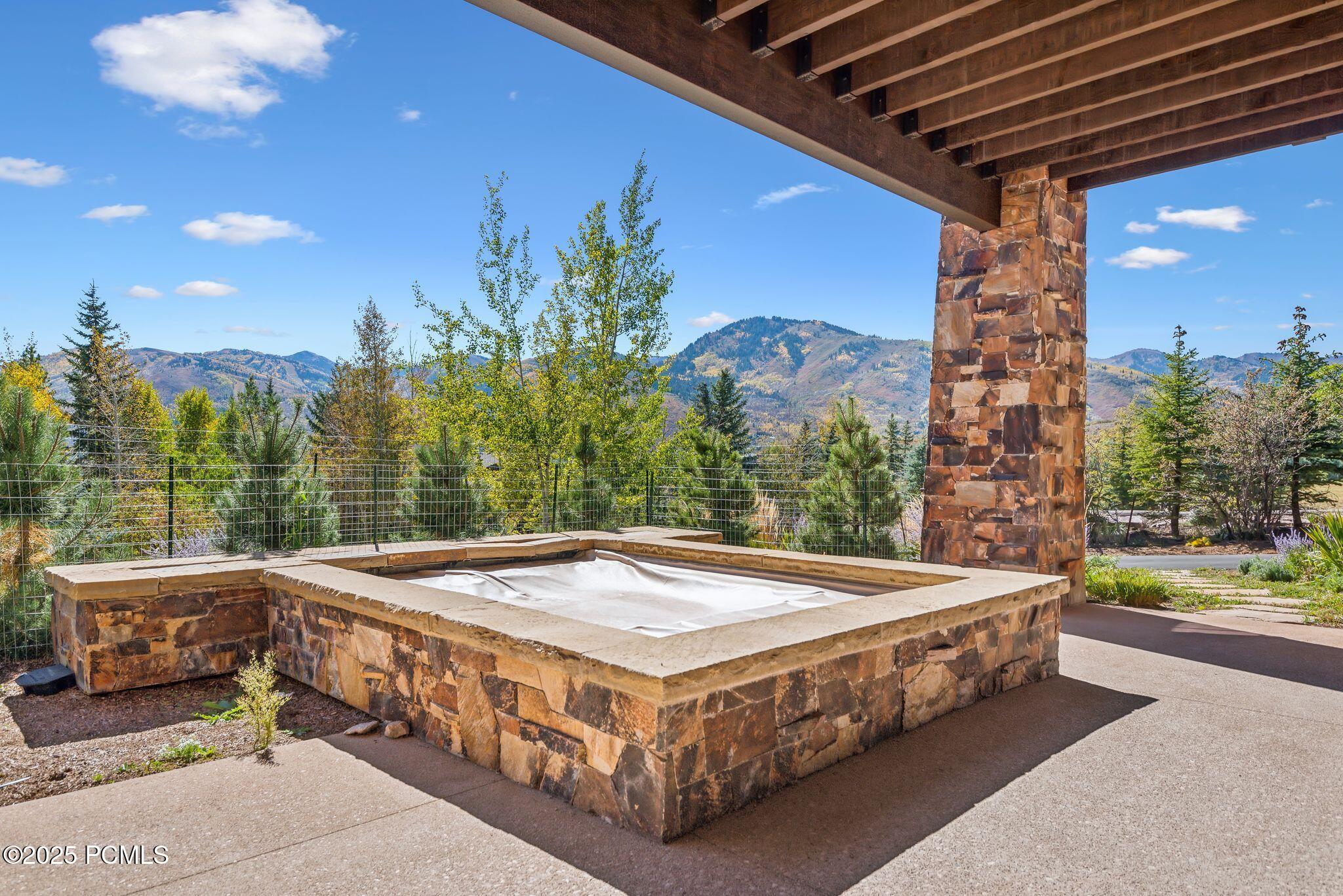 30_3308 American Saddler Drive Park City