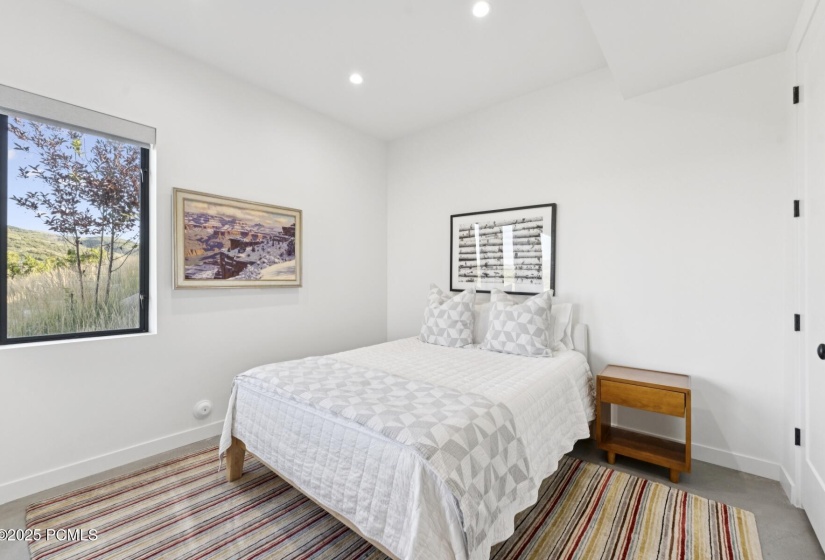 50_Bedroom-TWO_1800x1200_4253913