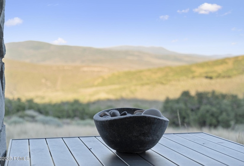 58_Lower-Patio_1800x1200_4253932
