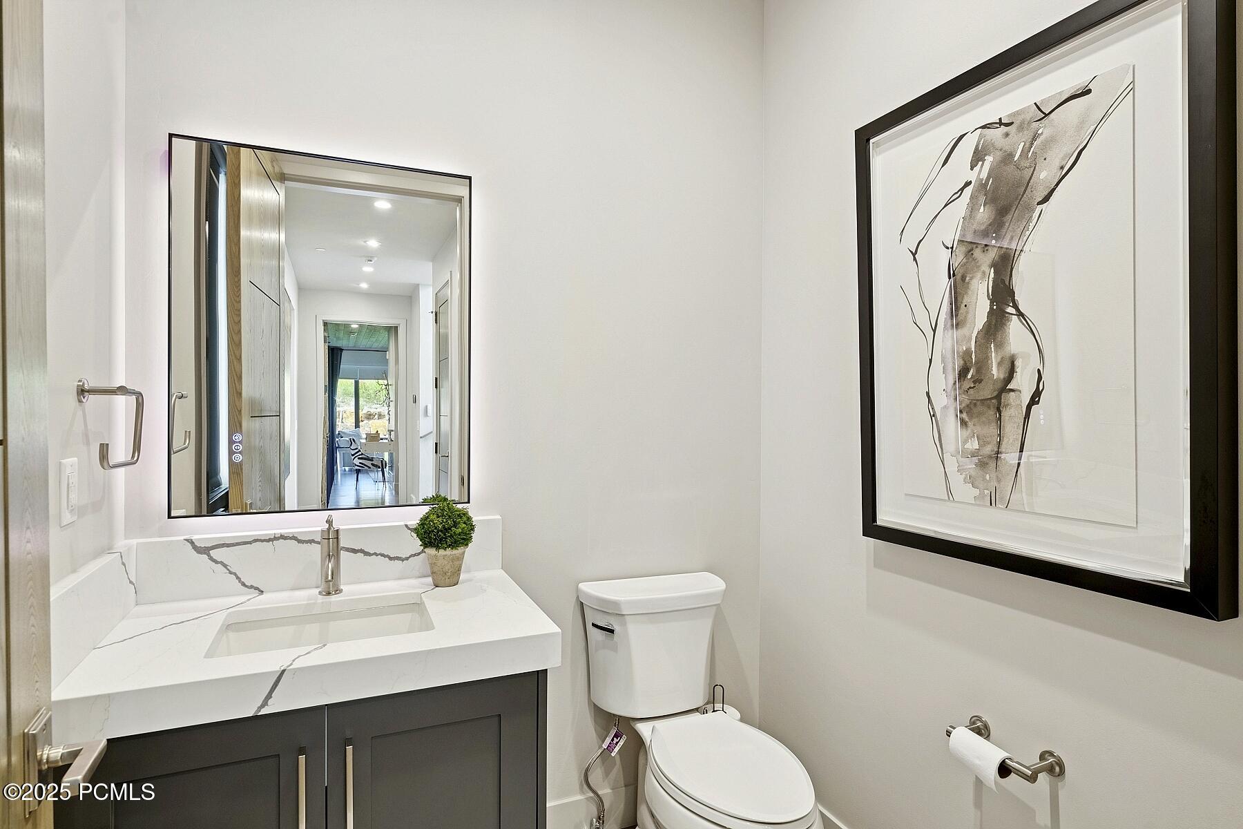 50_Bathroom_1800x1200_4256533_a