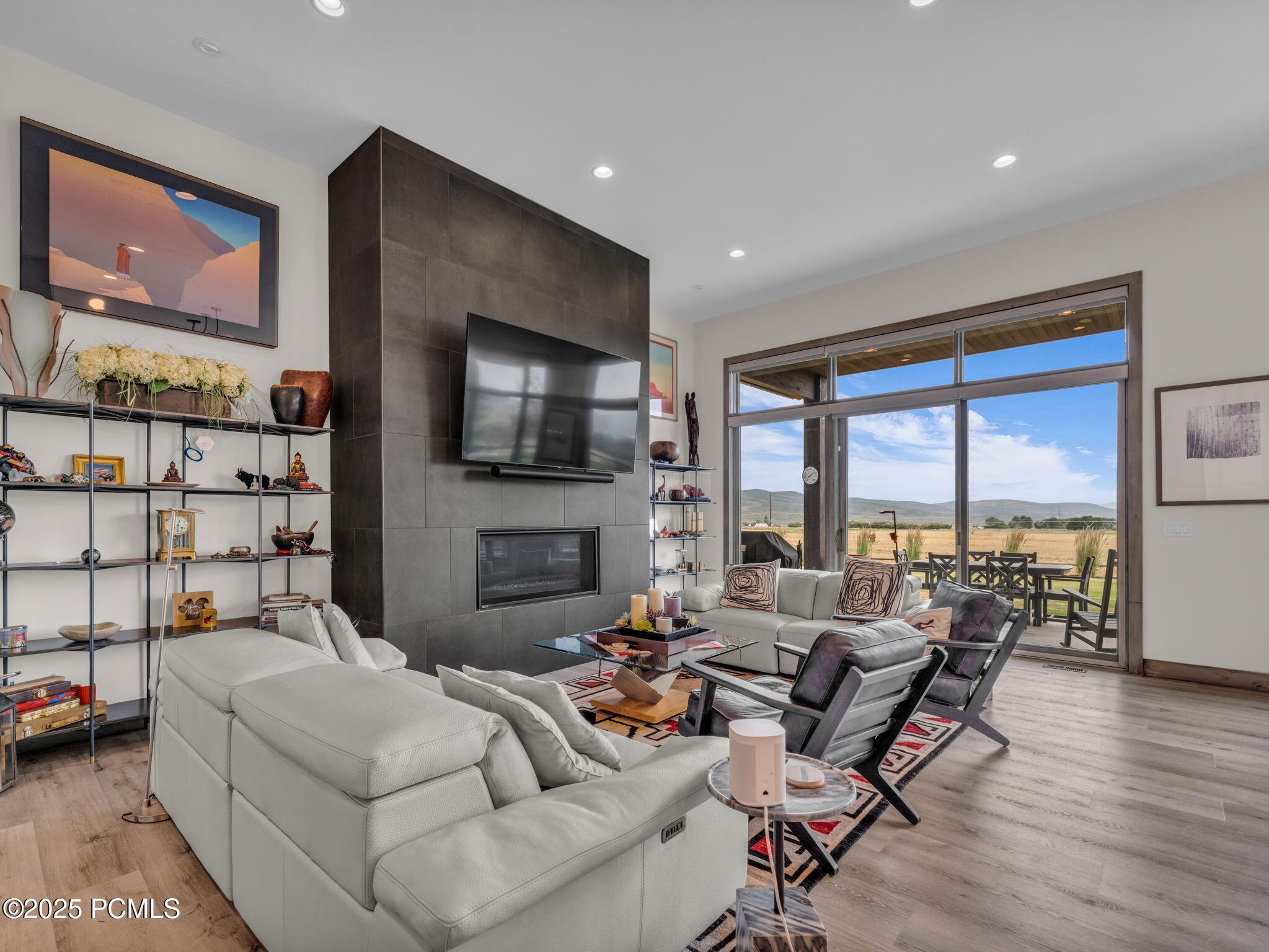 29-web-or-mls-375-thorn-creek-dr