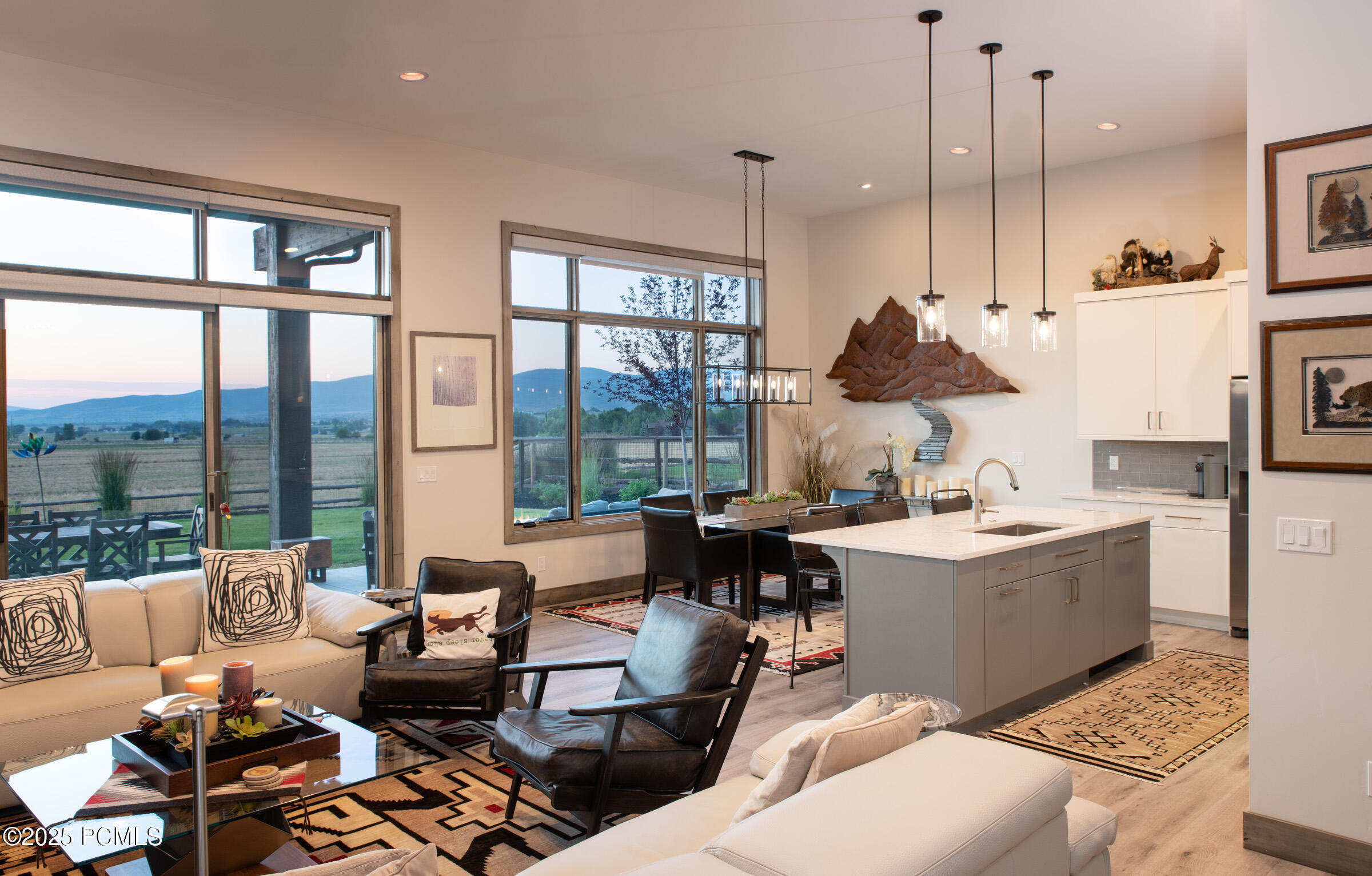 47-web-or-mls-375-thorn-creek-dr