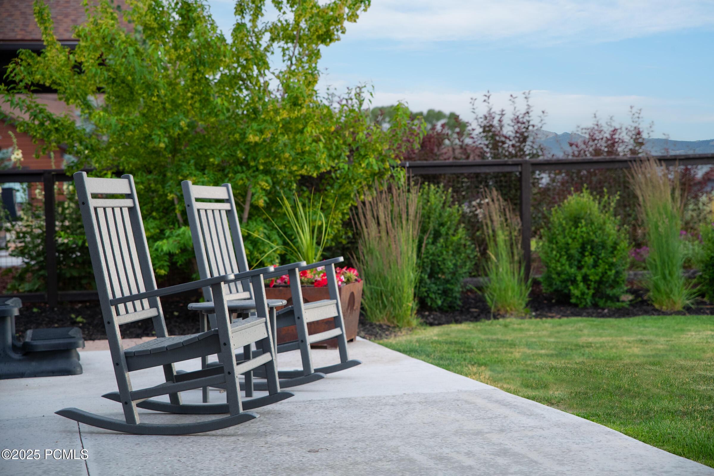 41-web-or-mls-375-thorn-creek-dr