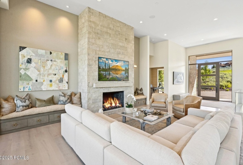 16_Livingroom_1800x1200_4247047