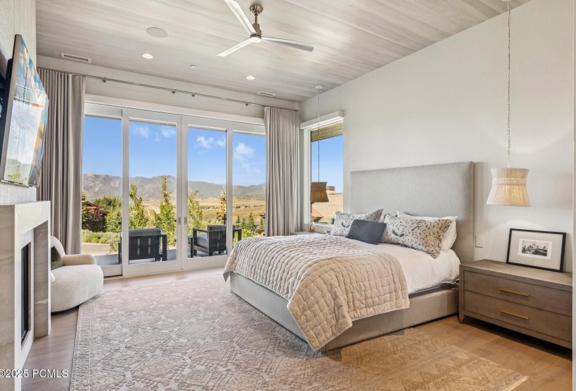 38_Bedroom_1800x1200_4247119