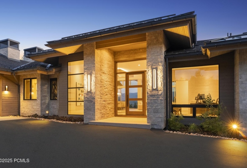 6_Front-Entry_1800x1200_4259761