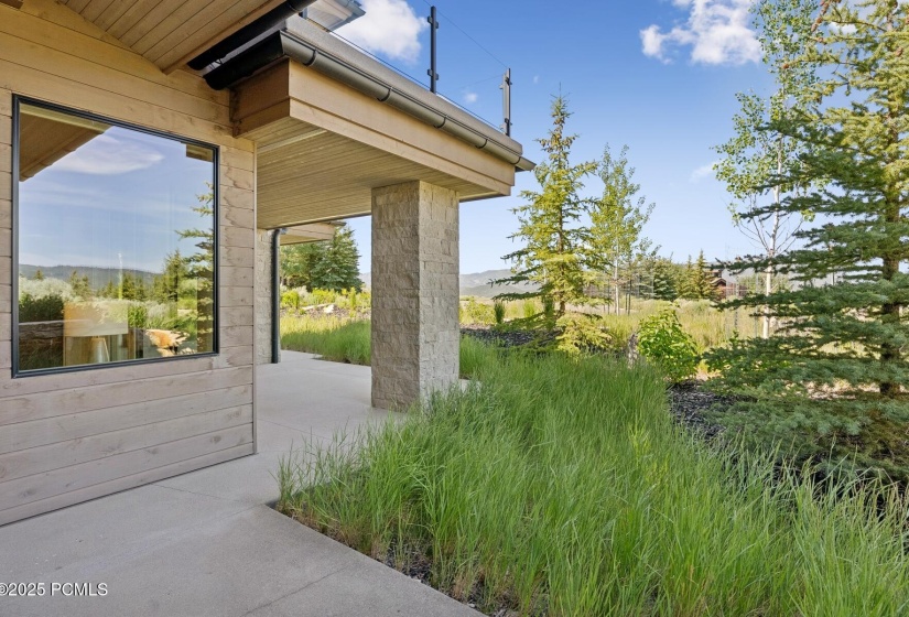 81_Exterior_1800x1200_4247205