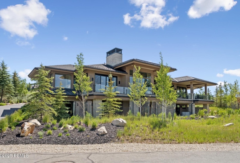 86_Exterior_1800x1200_4247209