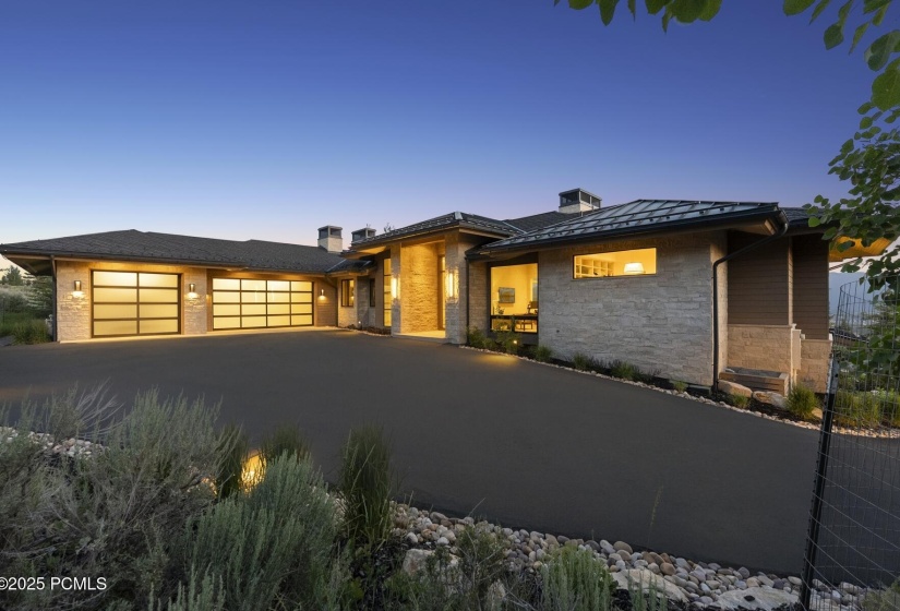 97_Exterior_1800x1200_4259760