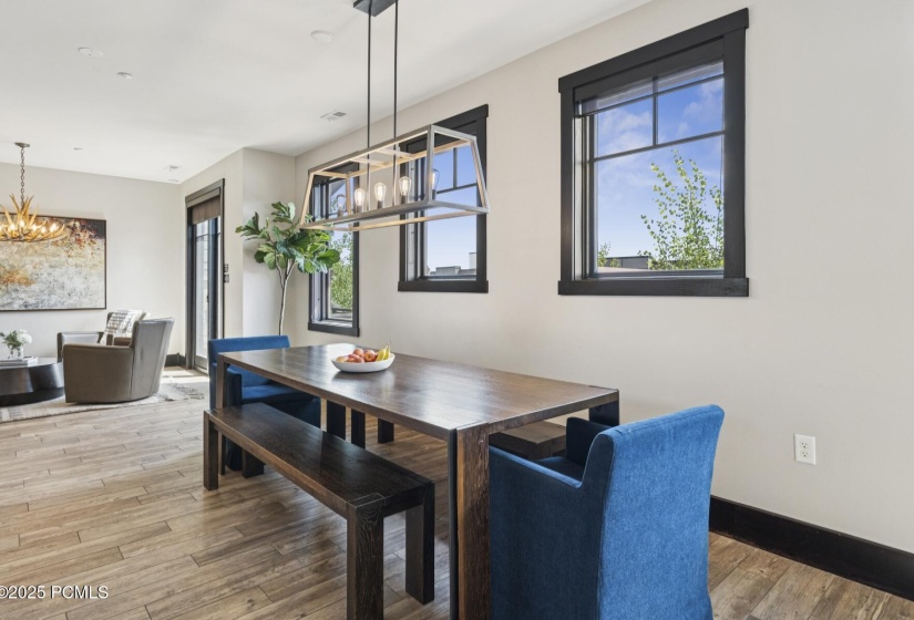 11_Interior_1800x1200_4259370