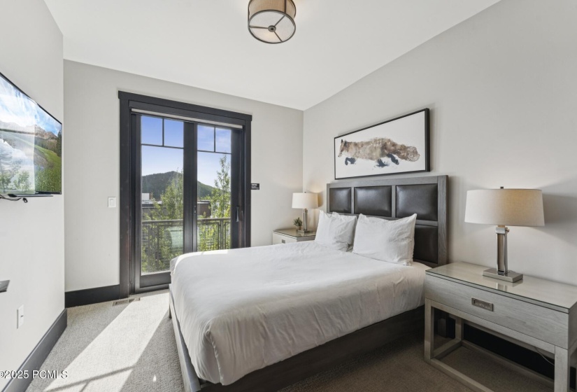 28_Bedroom_1800x1200_4259307