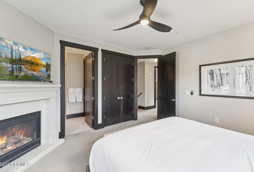 33_Bedroom_1800x1200_4259358