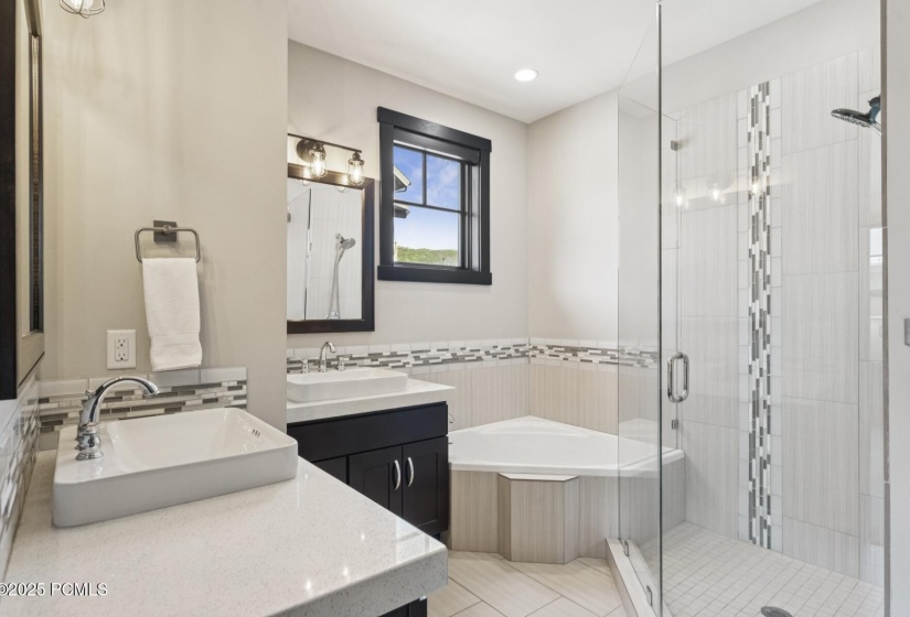 40_Bathroom_1800x1200_4259359