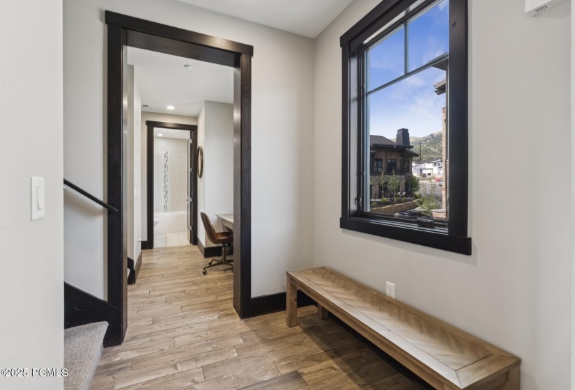 49_Interior_1800x1200_4259343