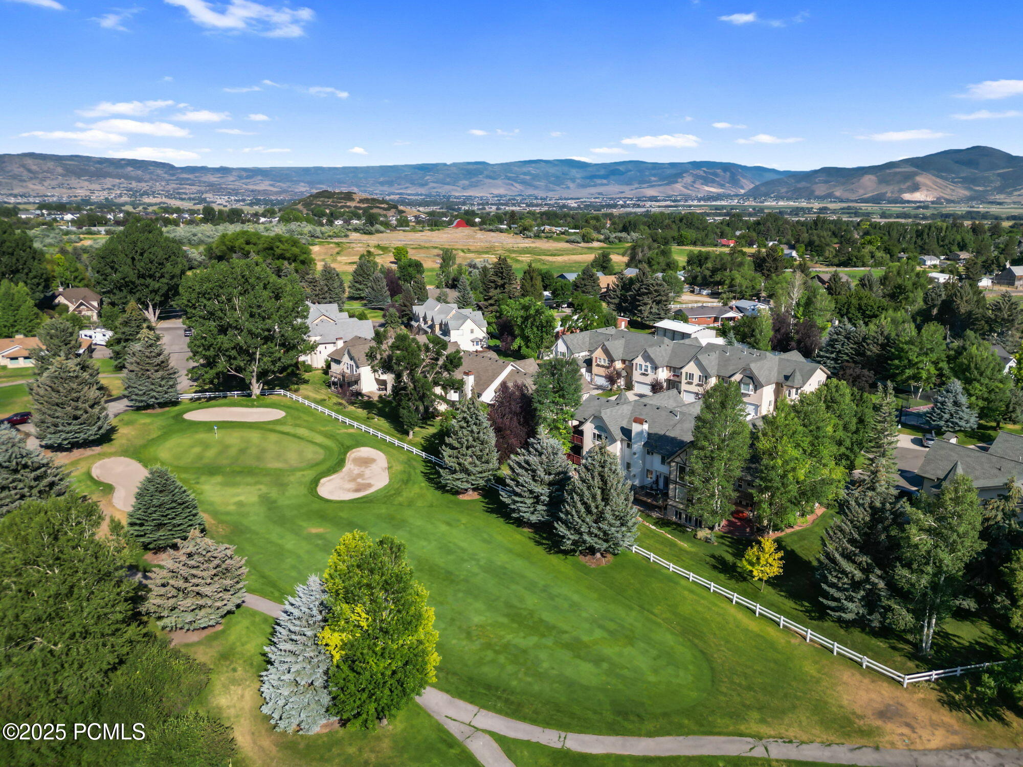 Exterior hole 13 - 2