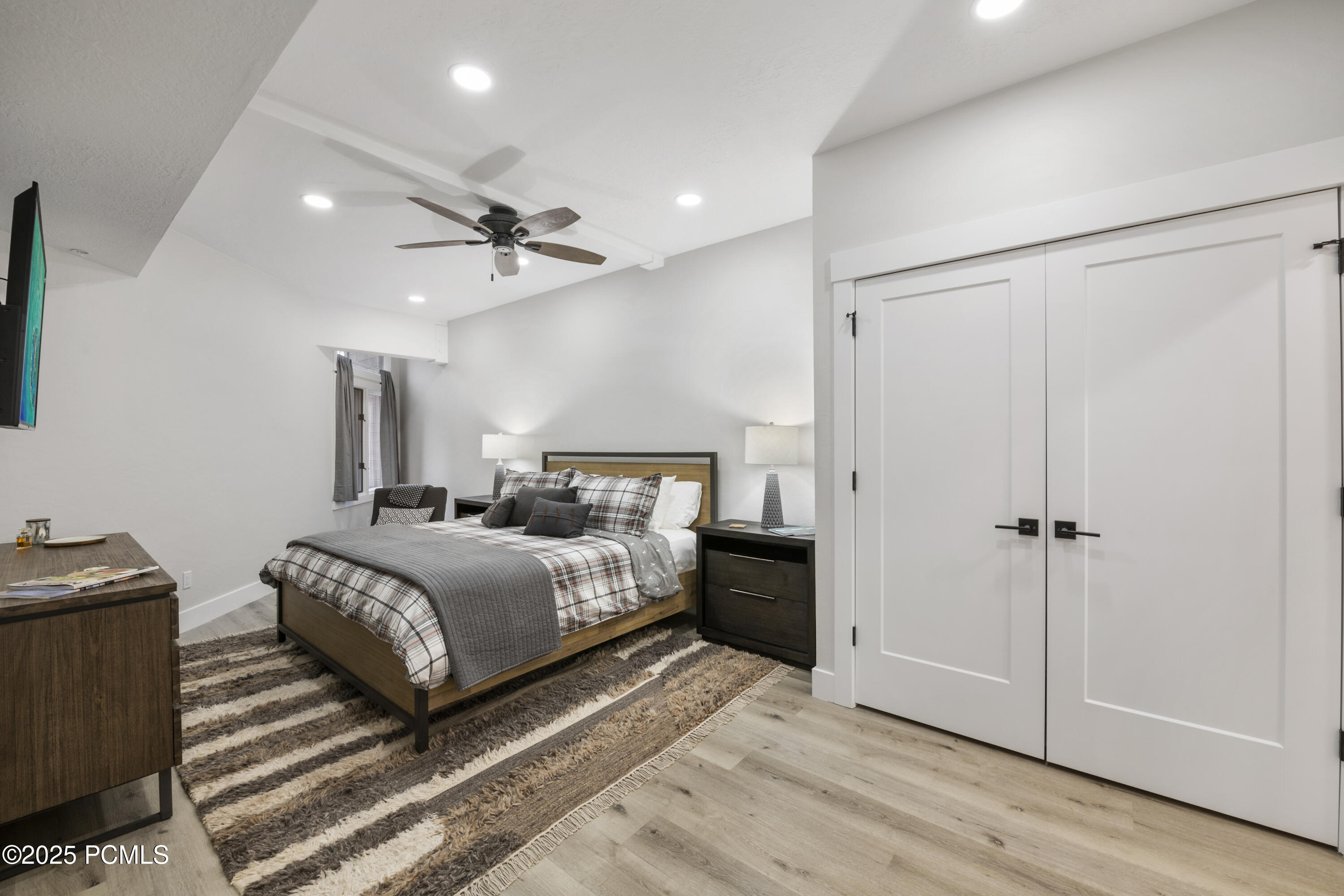 2510DeerValleyDR-E (22)