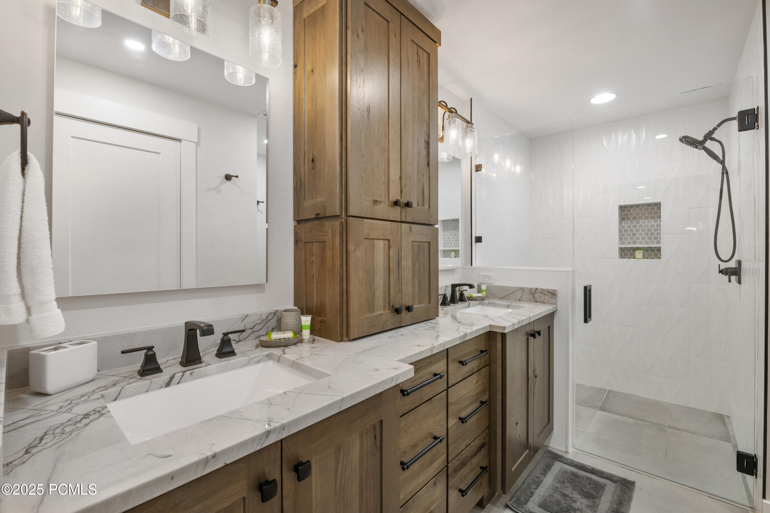 2510DeerValleyDR-E (25)